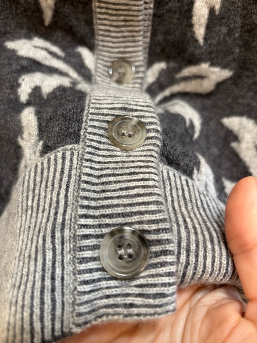Happy Sheep Wool Jacquard Cardigan Size Medium Crewneck Old Money Quiet Luxury - Picture 5 of 13